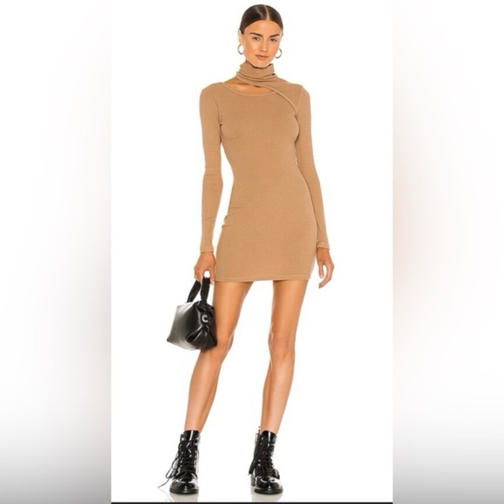 NWT Monrow Long Sleeve Turtleneck Dress in latte size medium